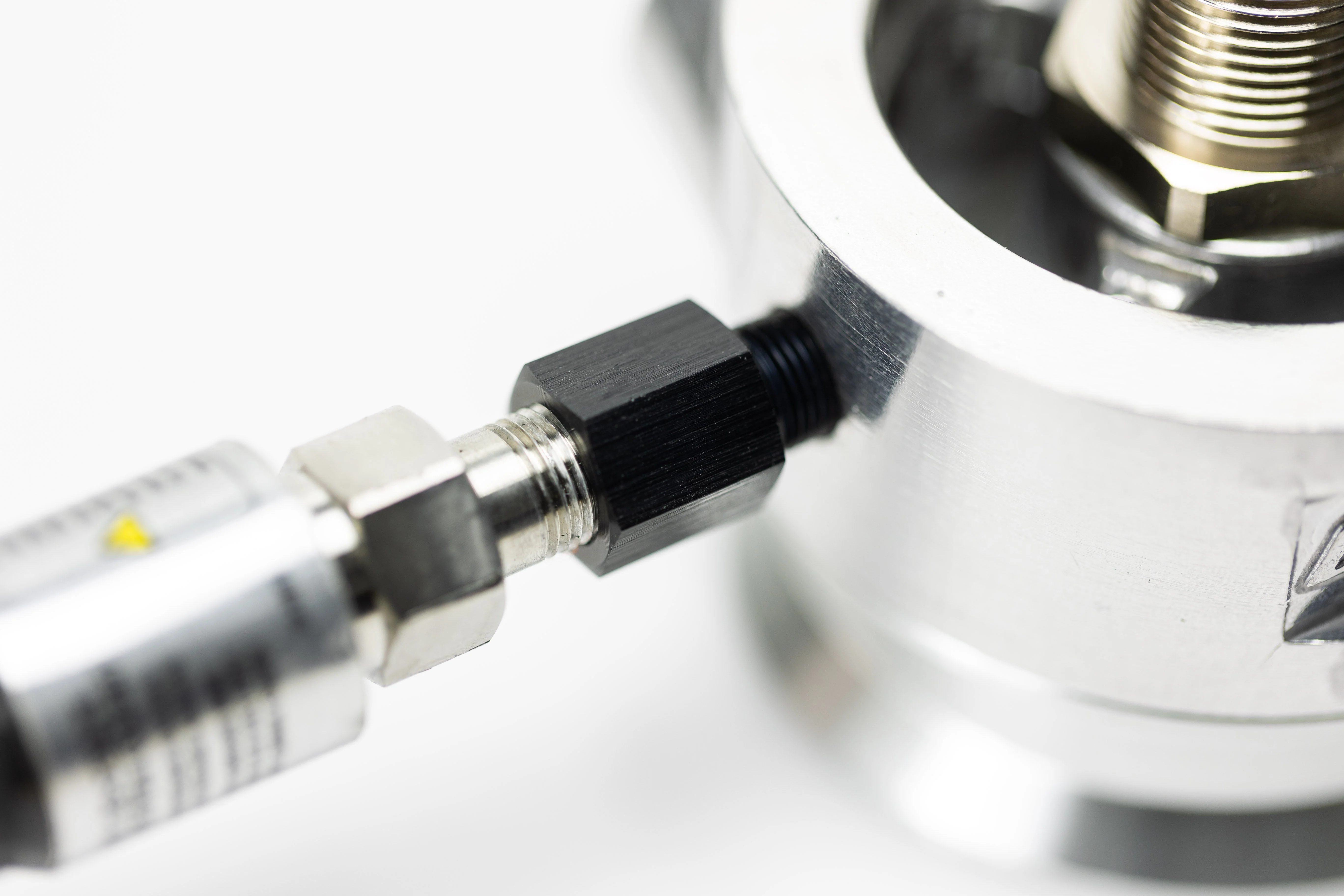 1/8BSP MALE to 1/8NPT FEMALE ADAPTER - (11908610) - Image 3