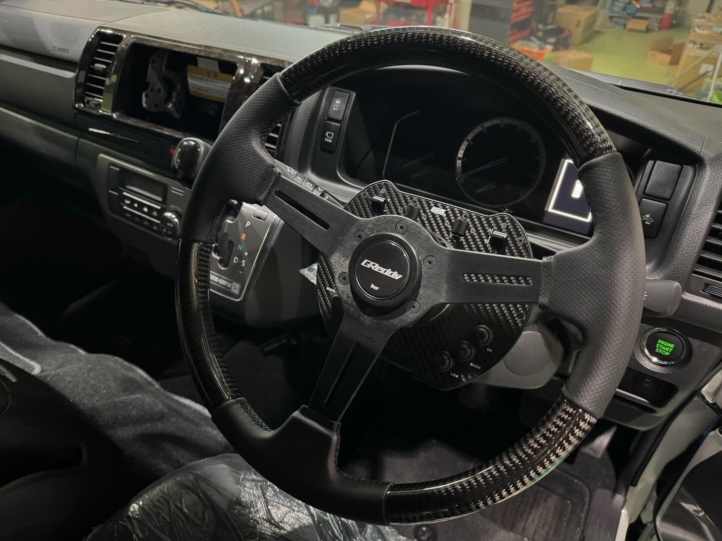 GReddy Sport Steering Wheel Carbon - Image 9