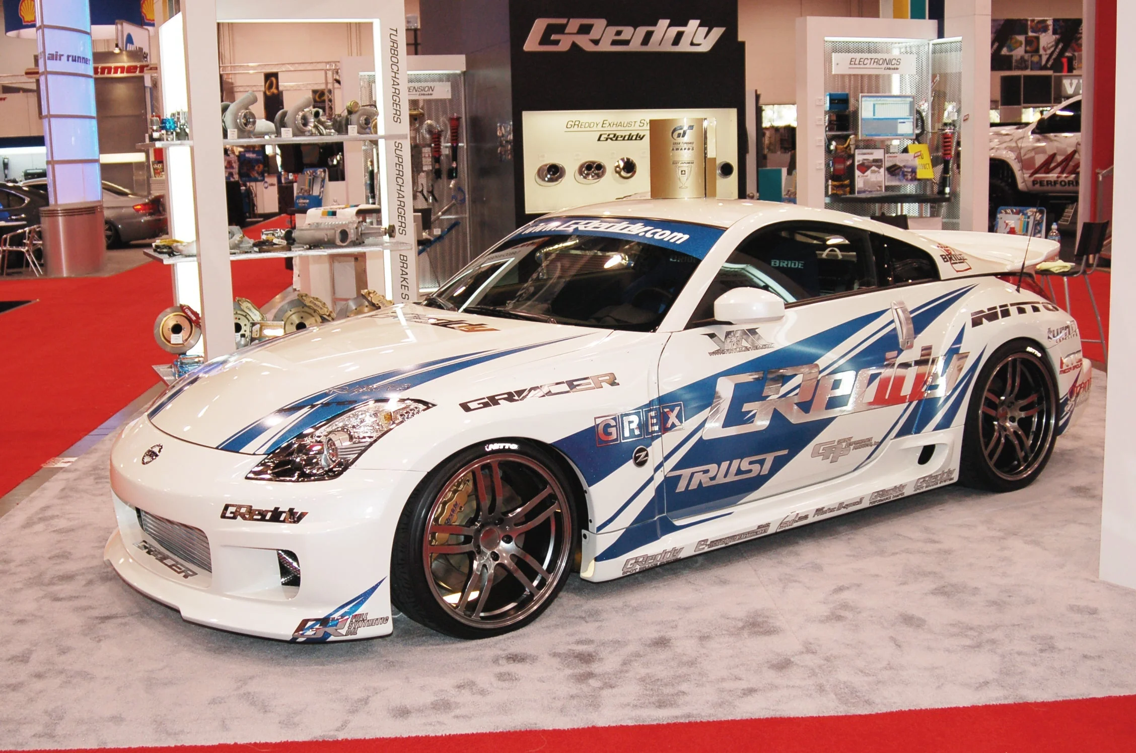 Nissan 350Z (Z33) GReddy GRacer Full Over-Fender Aero Kit - Image 12