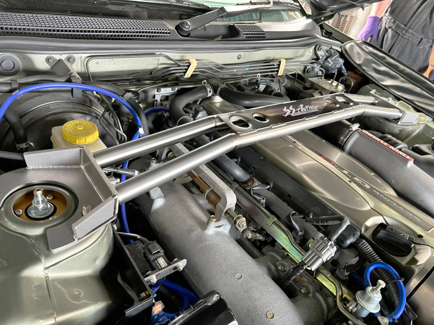 Garage Active "SS Active" Titanium Front Tower Bar(s) - (R32/R33/R34) - Image 2
