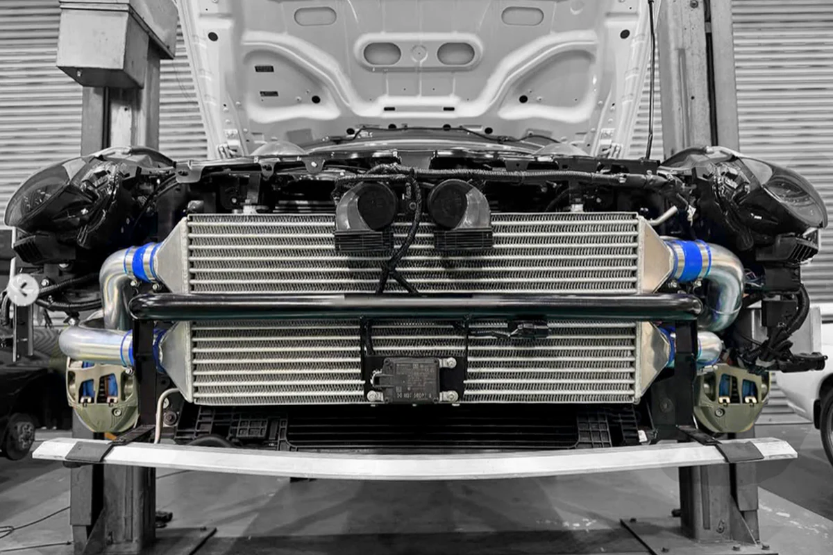 GREDDY INTERCOOLER KIT NISSAN Z  RZ34 AIR TO AIR TYPE-29 - (12020227 12020228) - Image 2