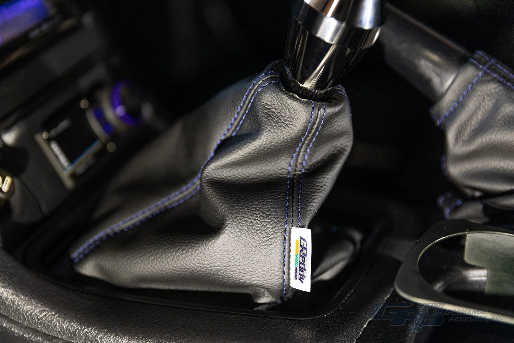 GREDDY SHIFT BOOT SKYLINE GT-R BNR32 GENUINE LEATHER - (16520701) - Image 2