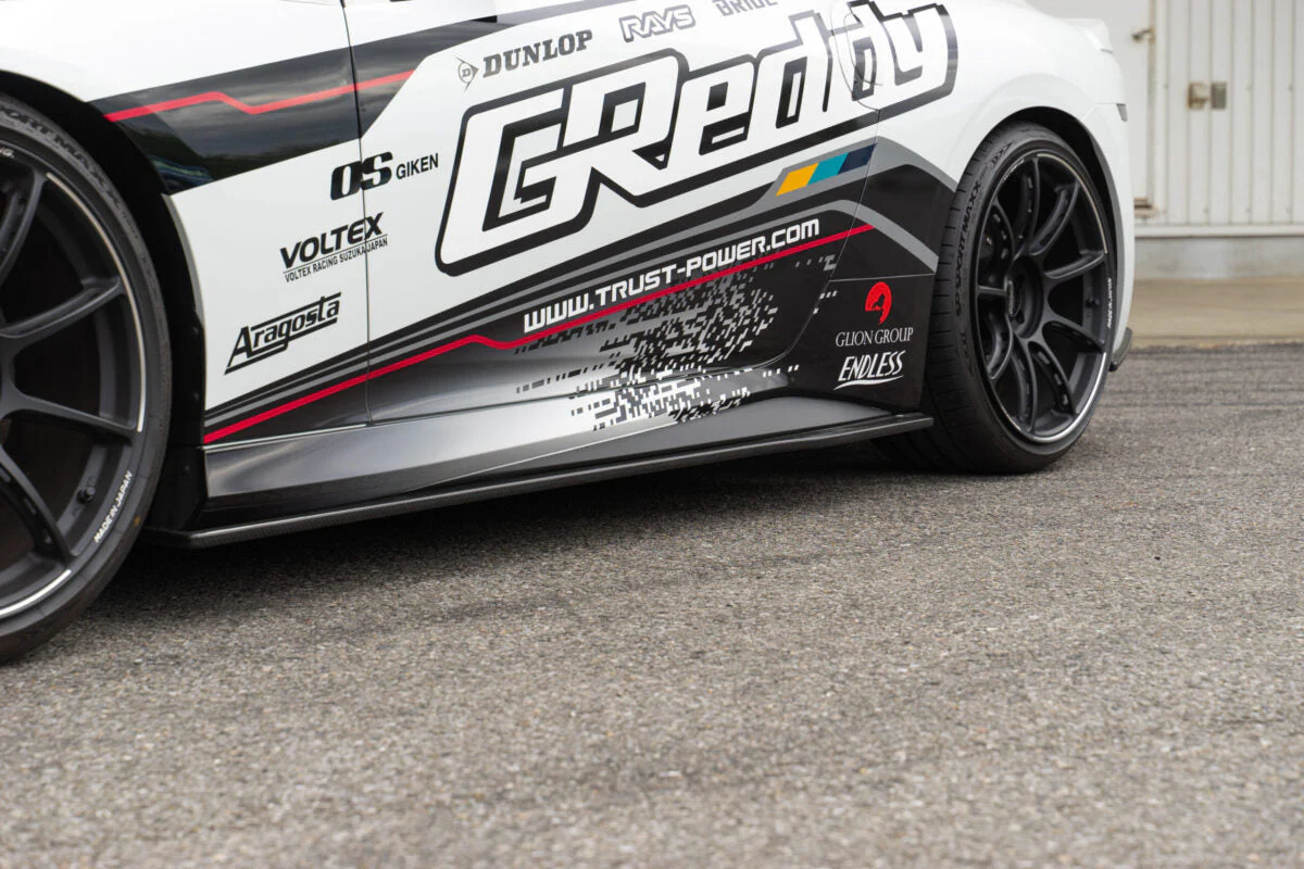 Nissan (RZ34) Z  GReddy  Aero Kit - Image 6
