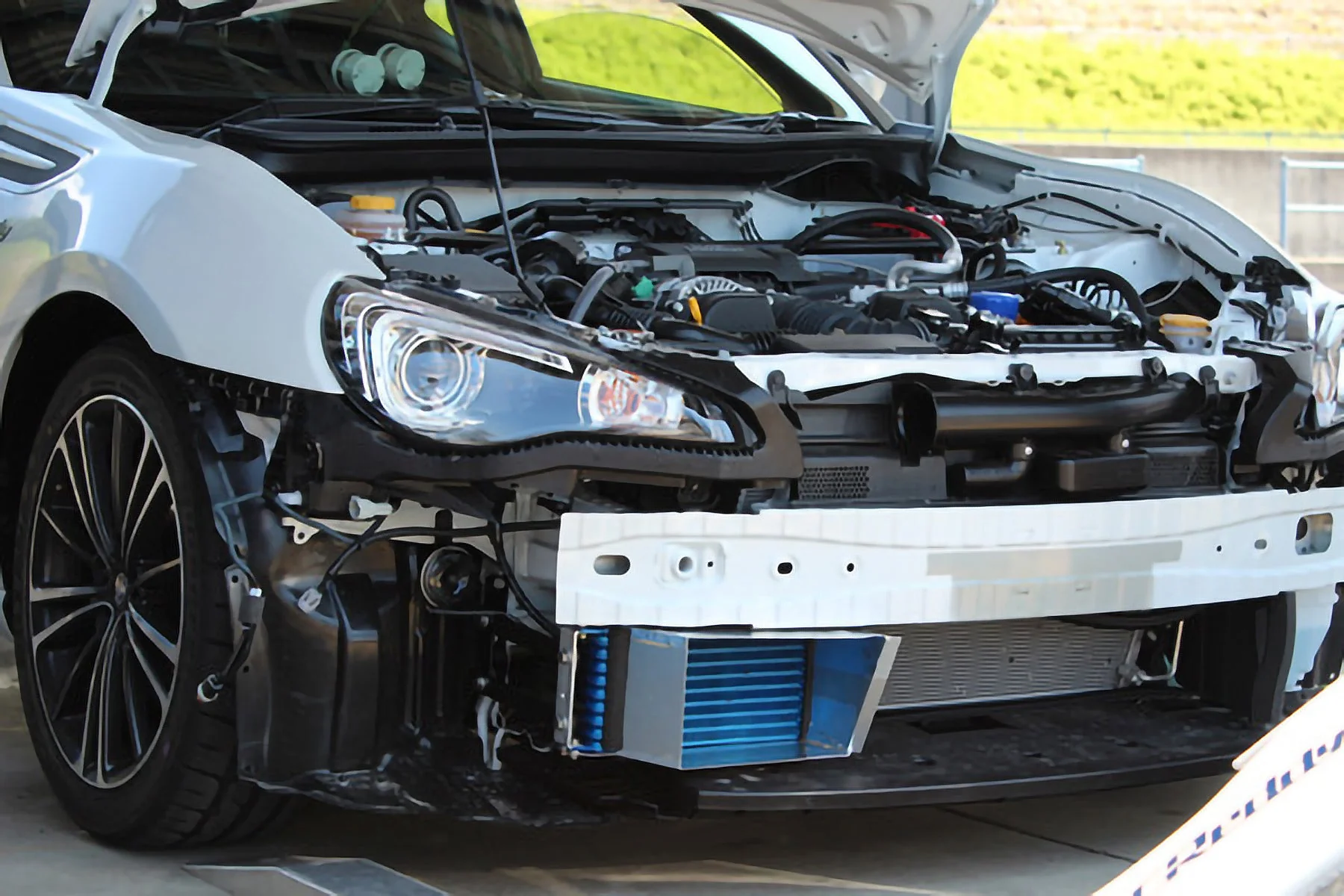 OIL COOLER KIT BRZ CIRCUIT-SPEC W/DUCT 2017-20 - (12064607) - Image 2