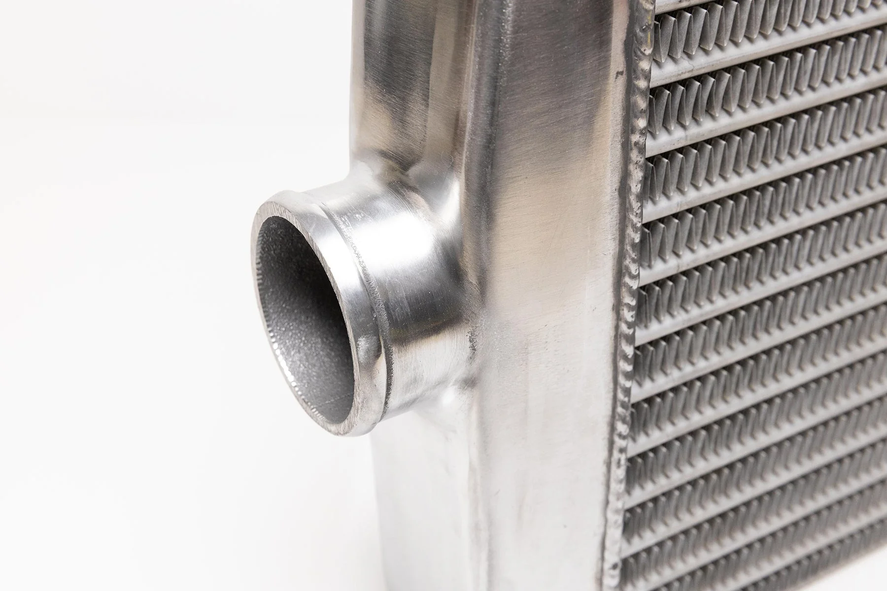 UNIVERSAL INTERCOOLER SPEC TYPE-24, MID 60mm INLET/OUTLET - (12001410) - Image 3